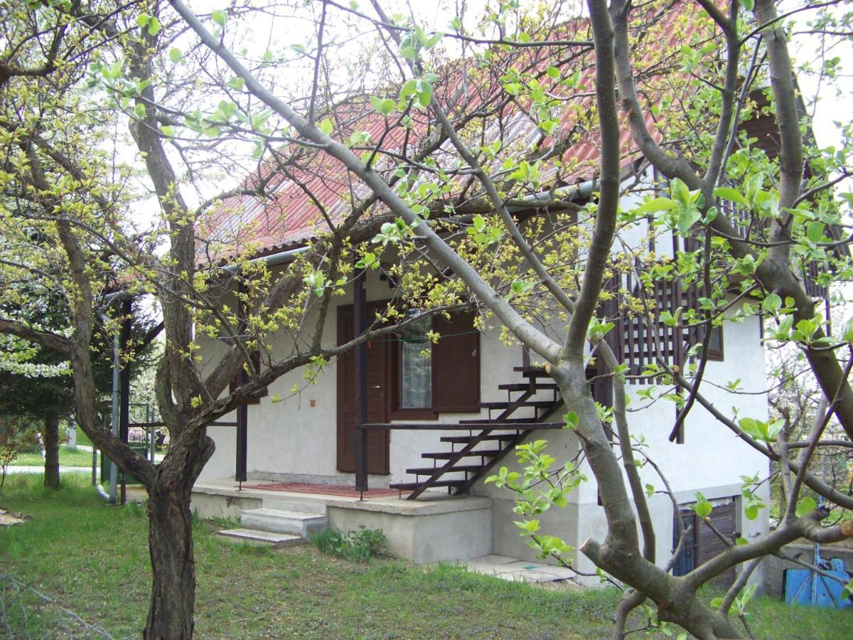 Nefelejcs Apartman Fertohomok Ngoại thất bức ảnh